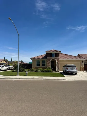 $568,000 | 636 Pinelli Drive, Los Banos, CA 93635