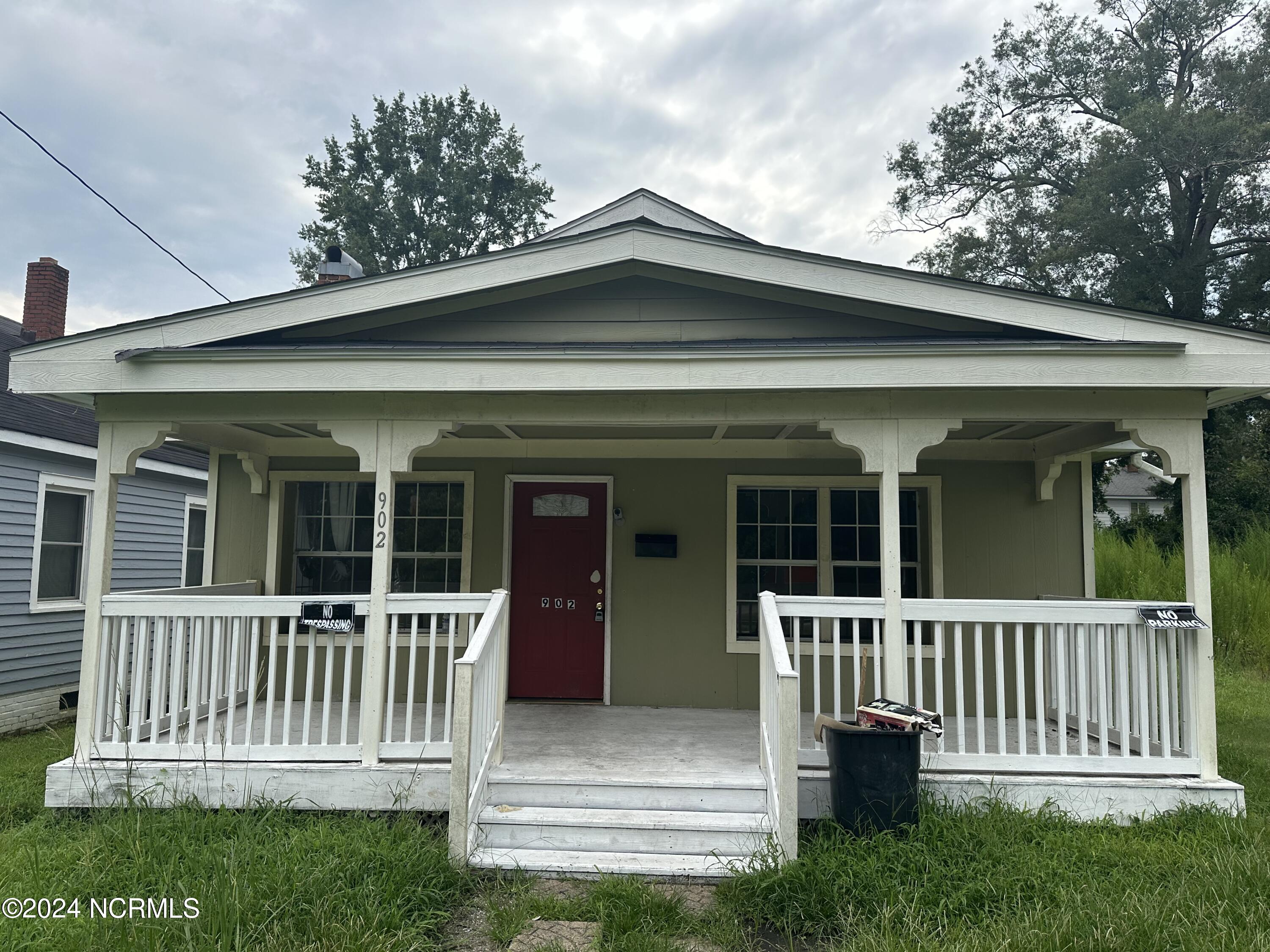 902 Perry Street Kinston, NC 28501 - Photo 1 of 9 IMG_7516