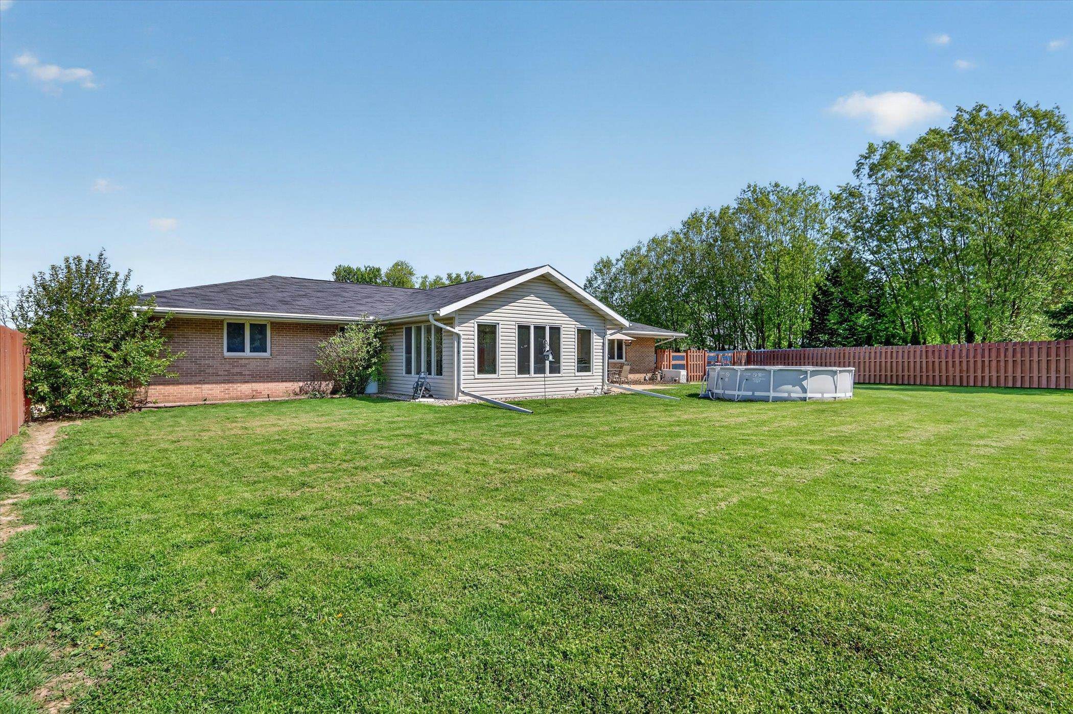 5138 East County Road South Beloit, WI 53511 - Photo 53 of 73