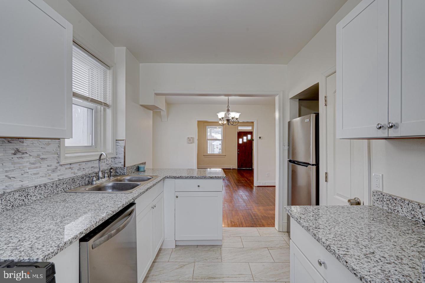 5318 Plainfield Avenue Baltimore, MD 21206 - Photo 2 of 15
