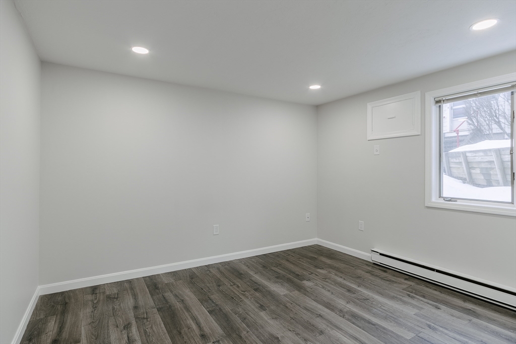 10 Dryden Street, Unit 7 Worcester, MA 01605 - Photo 17 of 28