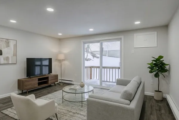 $275,000 | 10 Dryden Street, Unit 7, Worcester, MA 01605