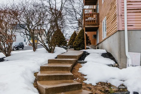 $275,000 | 10 Dryden Street, Unit 7, Worcester, MA 01605
