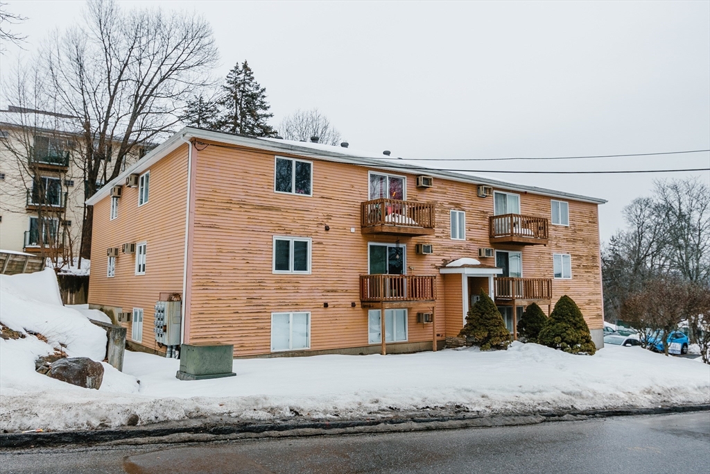 10 Dryden Street, Unit 7 Worcester, MA 01605 - Photo 24 of 28