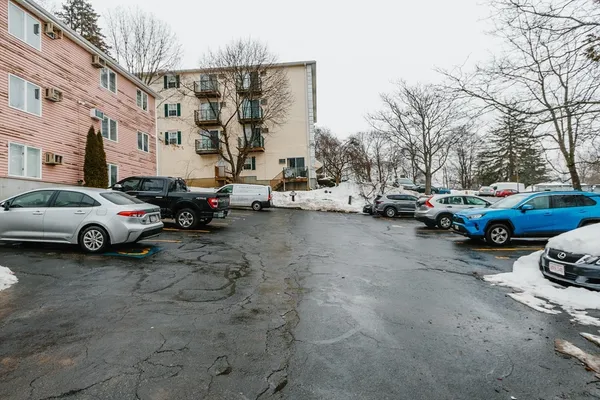 $275,000 | 10 Dryden Street, Unit 7, Worcester, MA 01605