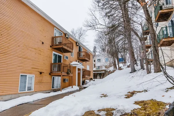 $275,000 | 10 Dryden Street, Unit 7, Worcester, MA 01605