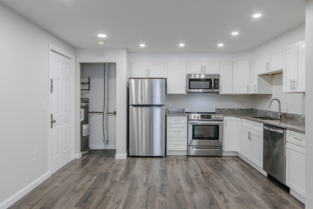 10 Dryden Street, Unit 7 Worcester, MA 01605 - Photo 4 of 28