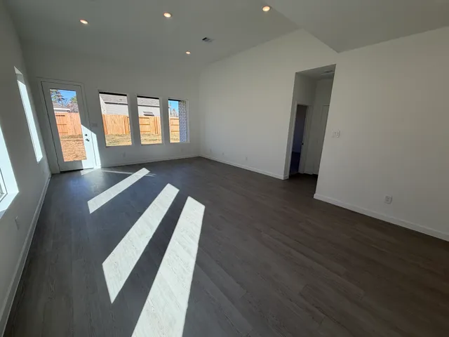 $328,990 | 5231 Lake Trout Lane, Baytown, TX 77521