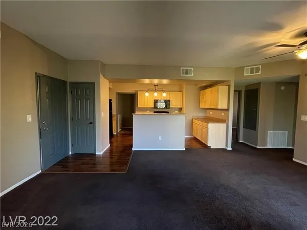 $1,350 | 8250 North Grand Canyon Drive, Unit 2088, Las Vegas, NV 89166