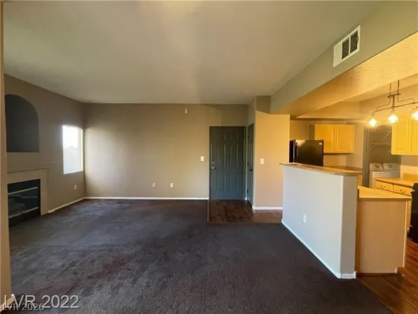 $1,350 | 8250 North Grand Canyon Drive, Unit 2088, Las Vegas, NV 89166