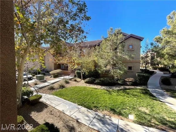 $1,350 | 8250 North Grand Canyon Drive, Unit 2088, Las Vegas, NV 89166