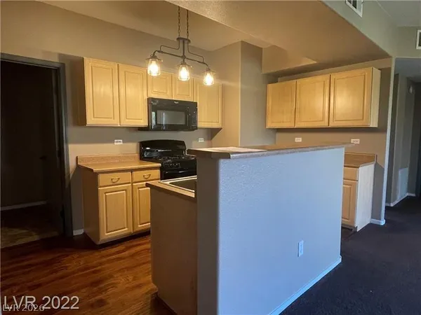 $1,350 | 8250 North Grand Canyon Drive, Unit 2088, Las Vegas, NV 89166