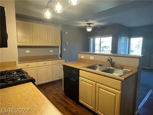 $1,350 | 8250 North Grand Canyon Drive, Unit 2088, Las Vegas, NV 89166