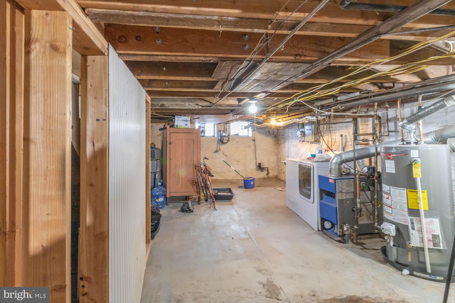 820 Tasker Street Philadelphia, PA 19148 - Photo 22 of 25 a view of storage and utility room