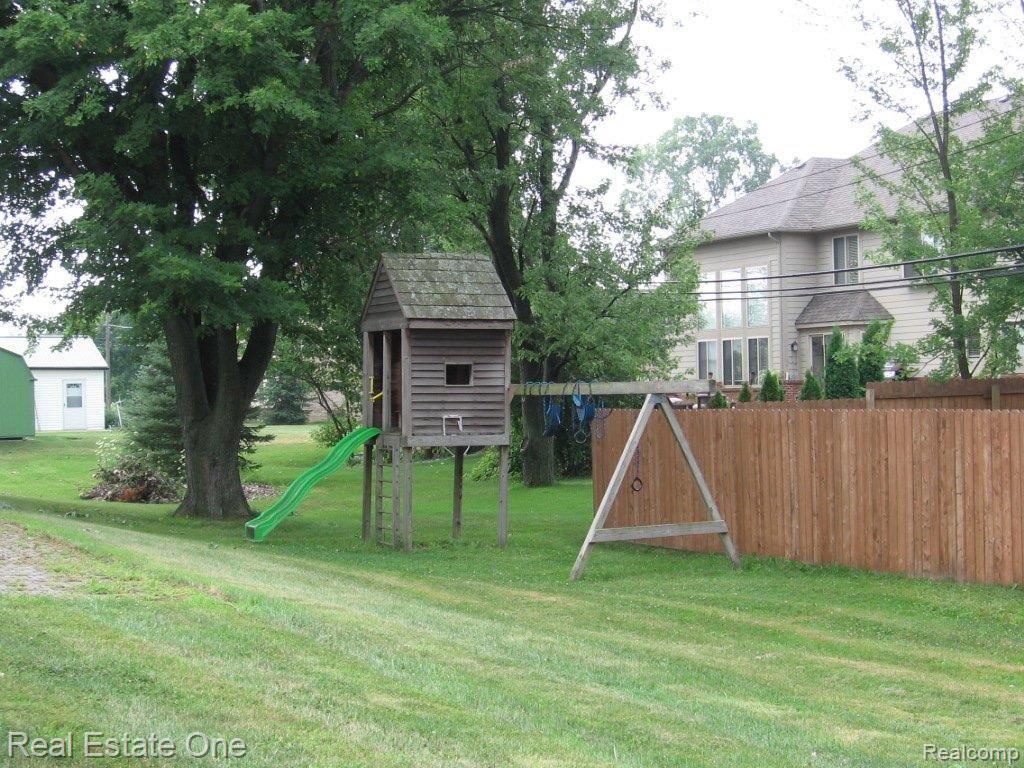 41465 Dequindre Road Troy, MI 48085 - Photo 2 of 16 Dequindre Backyard