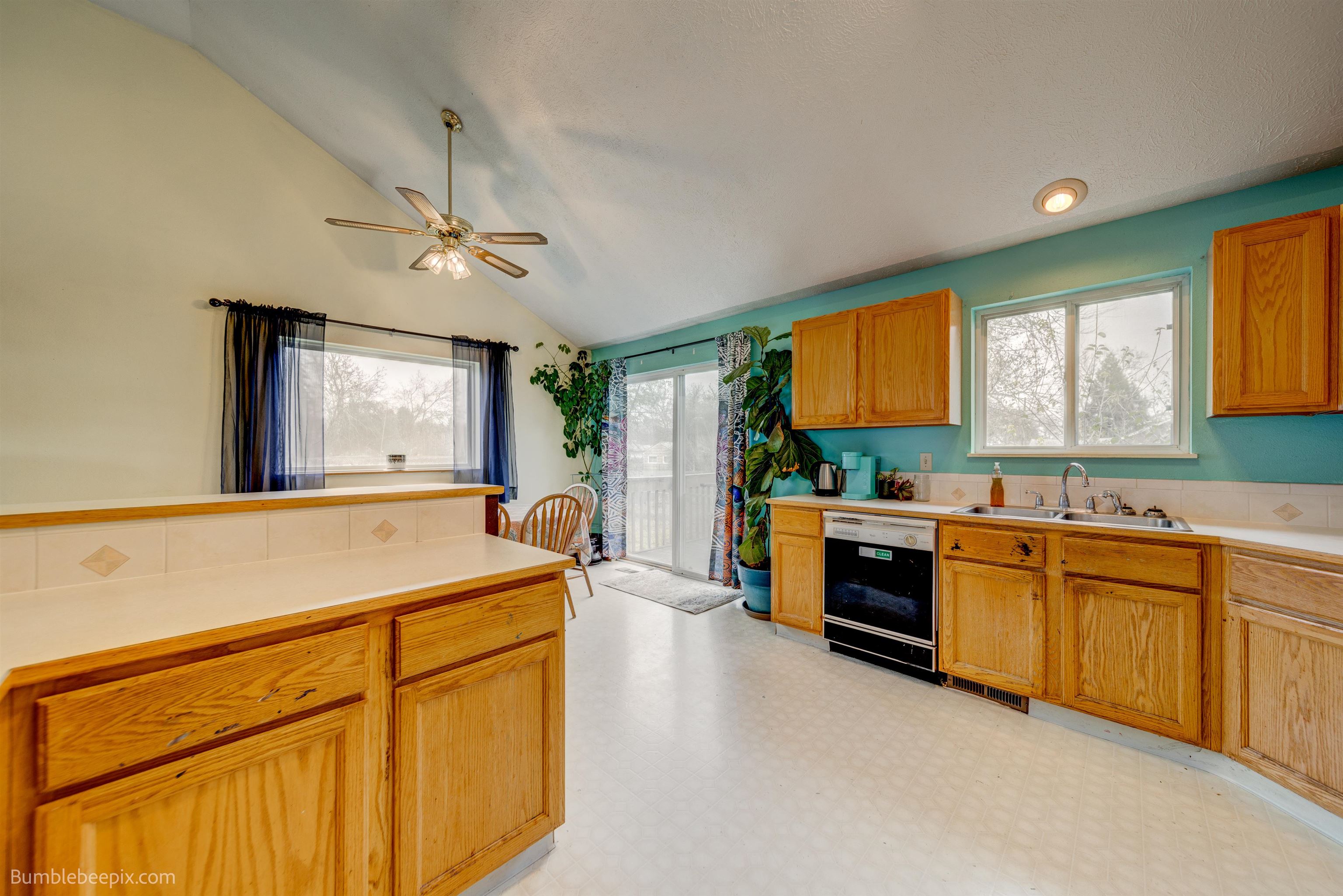 2820 North Dora Road Spokane Valley, WA 99212 - Photo 9 of 27 Gallery Image 9