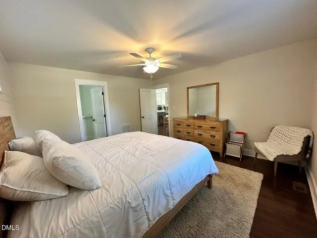 $2,490 | 1006 East Martin Street, Raleigh, NC 27601