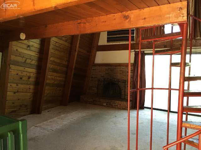 5481 Lahring Road Holly, MI 48442 - Photo 5 of 18 21147658-4.JPG