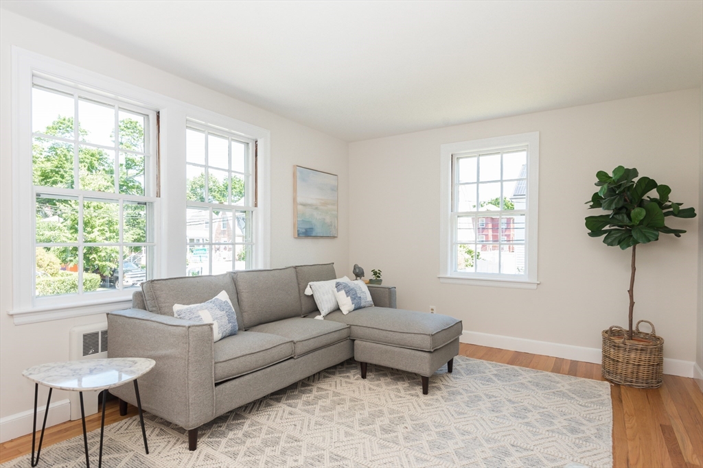 4 Inverness Road Arlington, MA 02476 - Photo 5 of 38