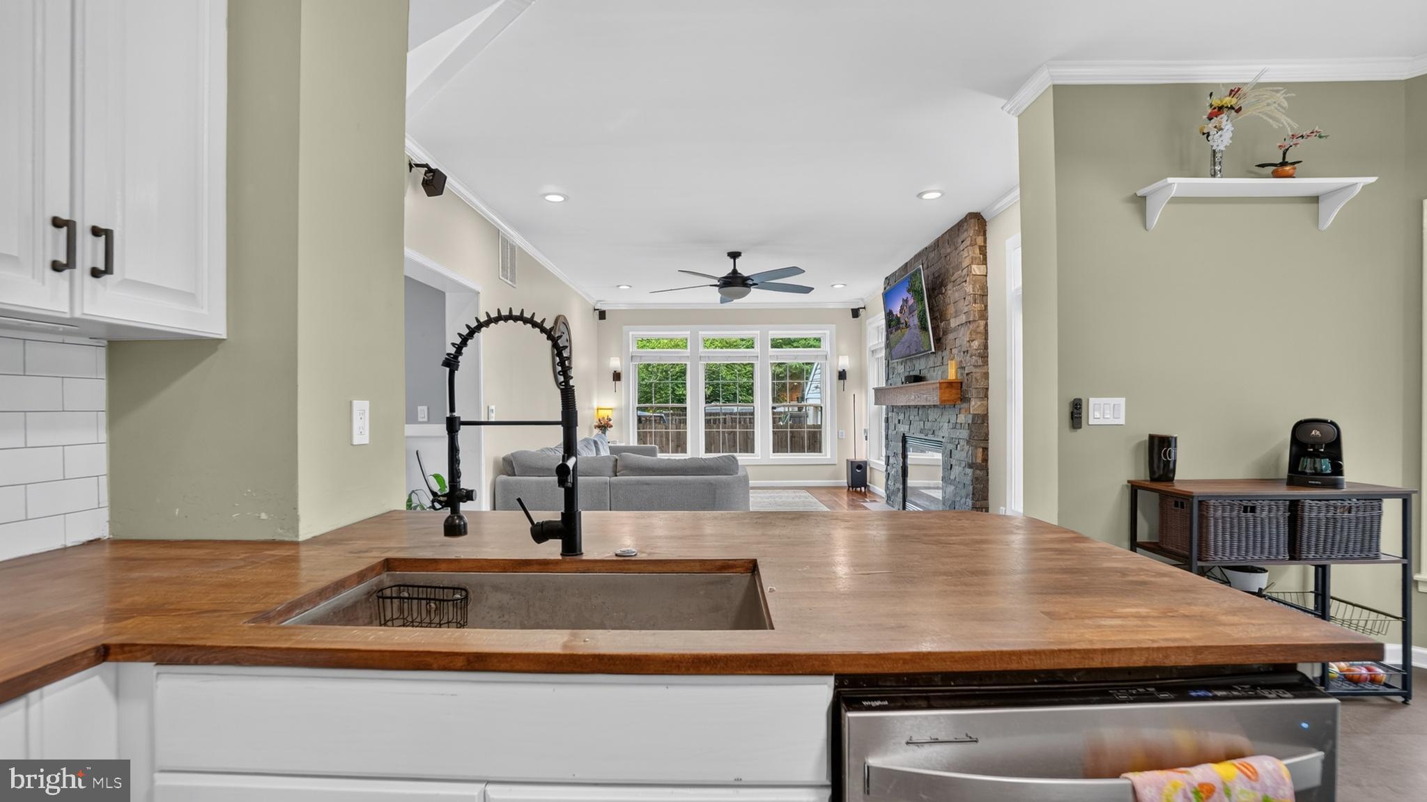 7724 Locust Grove Road Glen Burnie, MD 21060 - Photo 14 of 74 Kitchen looks into FR