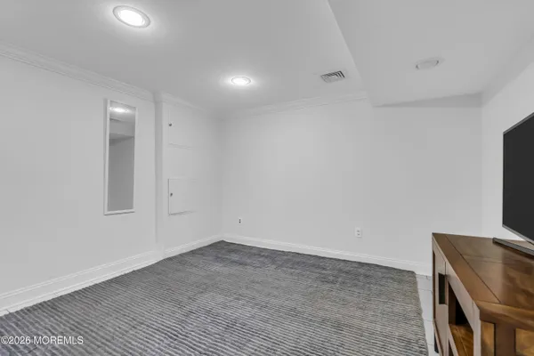 $65,000 | 455 West Lincoln Avenue, Oakhurst, NJ 07755