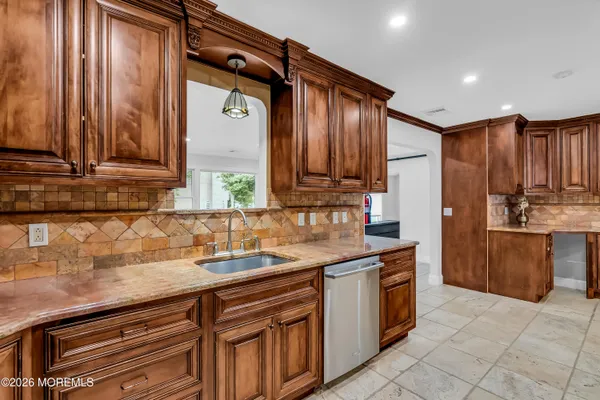 $65,000 | 455 West Lincoln Avenue, Oakhurst, NJ 07755