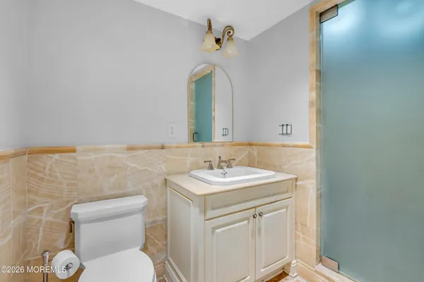 $65,000 | 455 West Lincoln Avenue, Oakhurst, NJ 07755