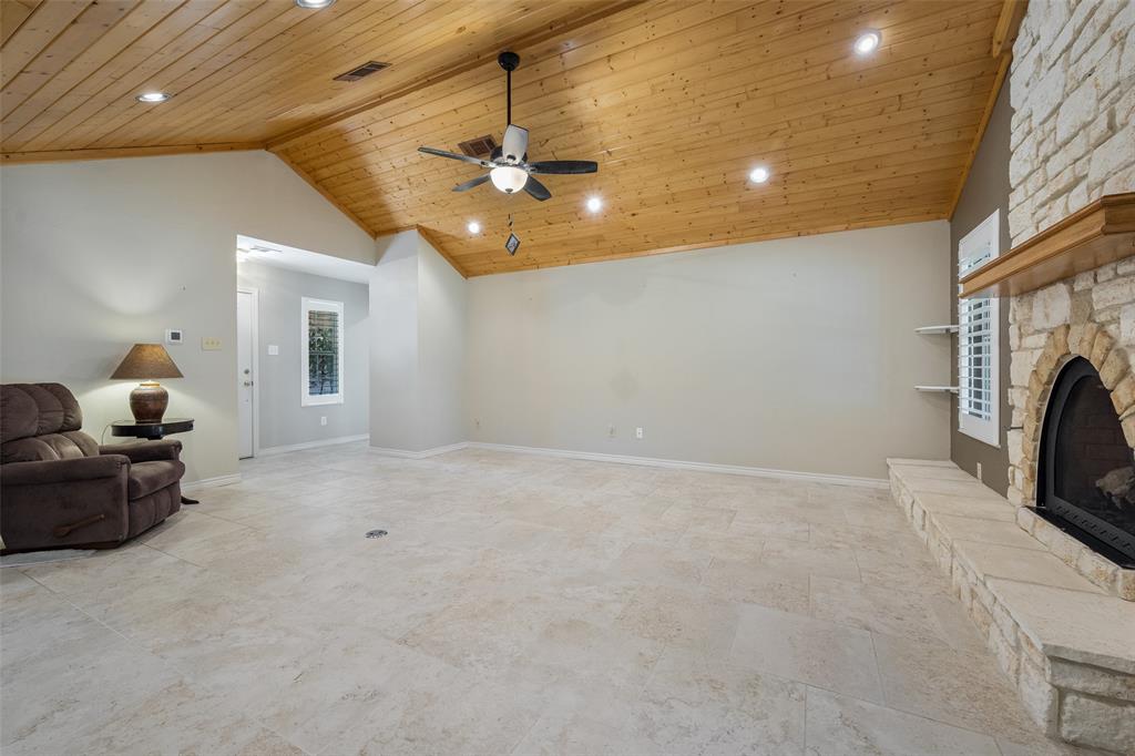 109 Castlewood Road Enchanted Oaks, TX 75156 - Photo 8 of 33