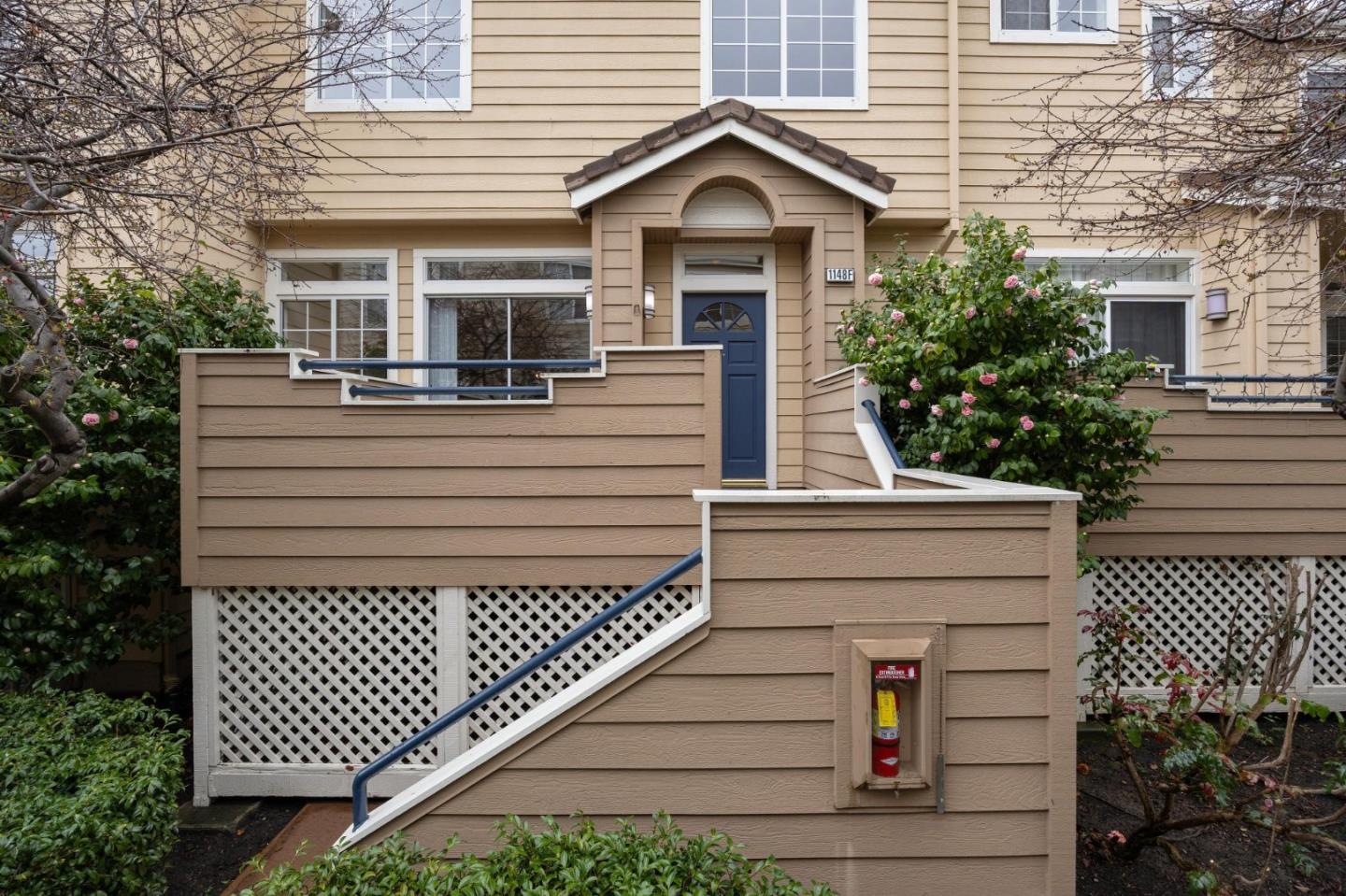 1148 La Rochelle Terrace, Unit F Sunnyvale, CA 94089 - Photo 3 of 49