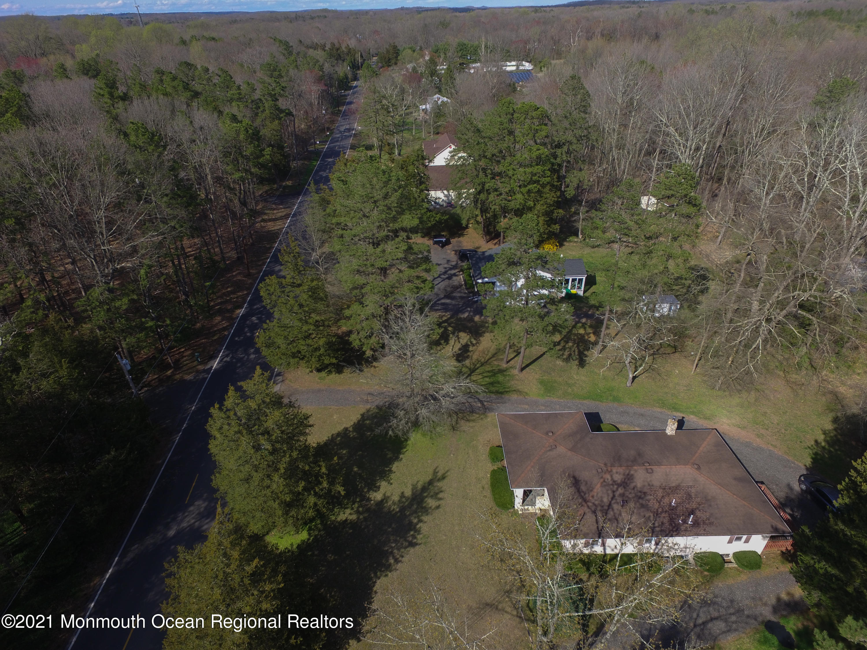 360 East Millstream Road Cream Ridge, NJ 08514 - Photo 6 of 9 an aerial view of a house with a yard