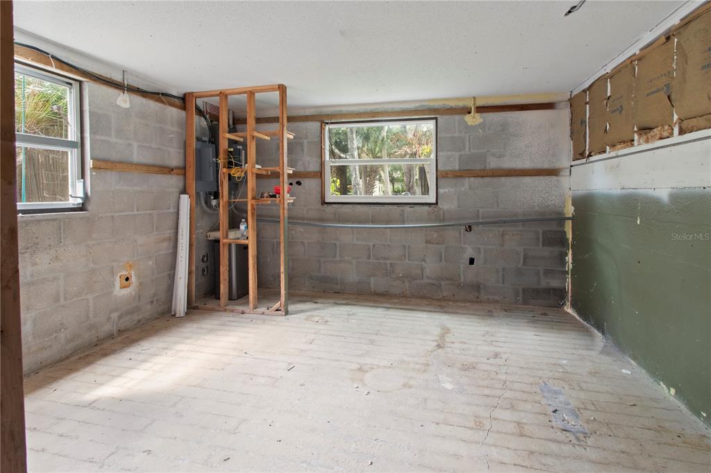 1143 Meyers Road Venice, FL 34292 - Photo 34 of 59 a view of an empty room with a window