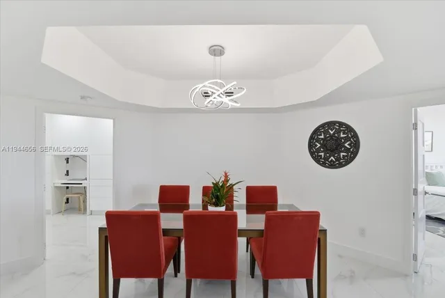 a view of a yard with a house