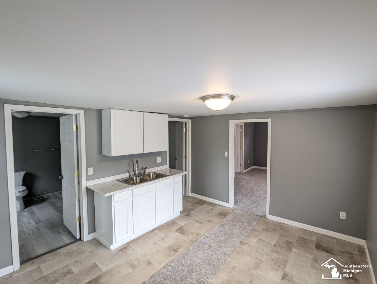 3657 Vivian Road Monroe, MI 48162 - Photo 4 of 24