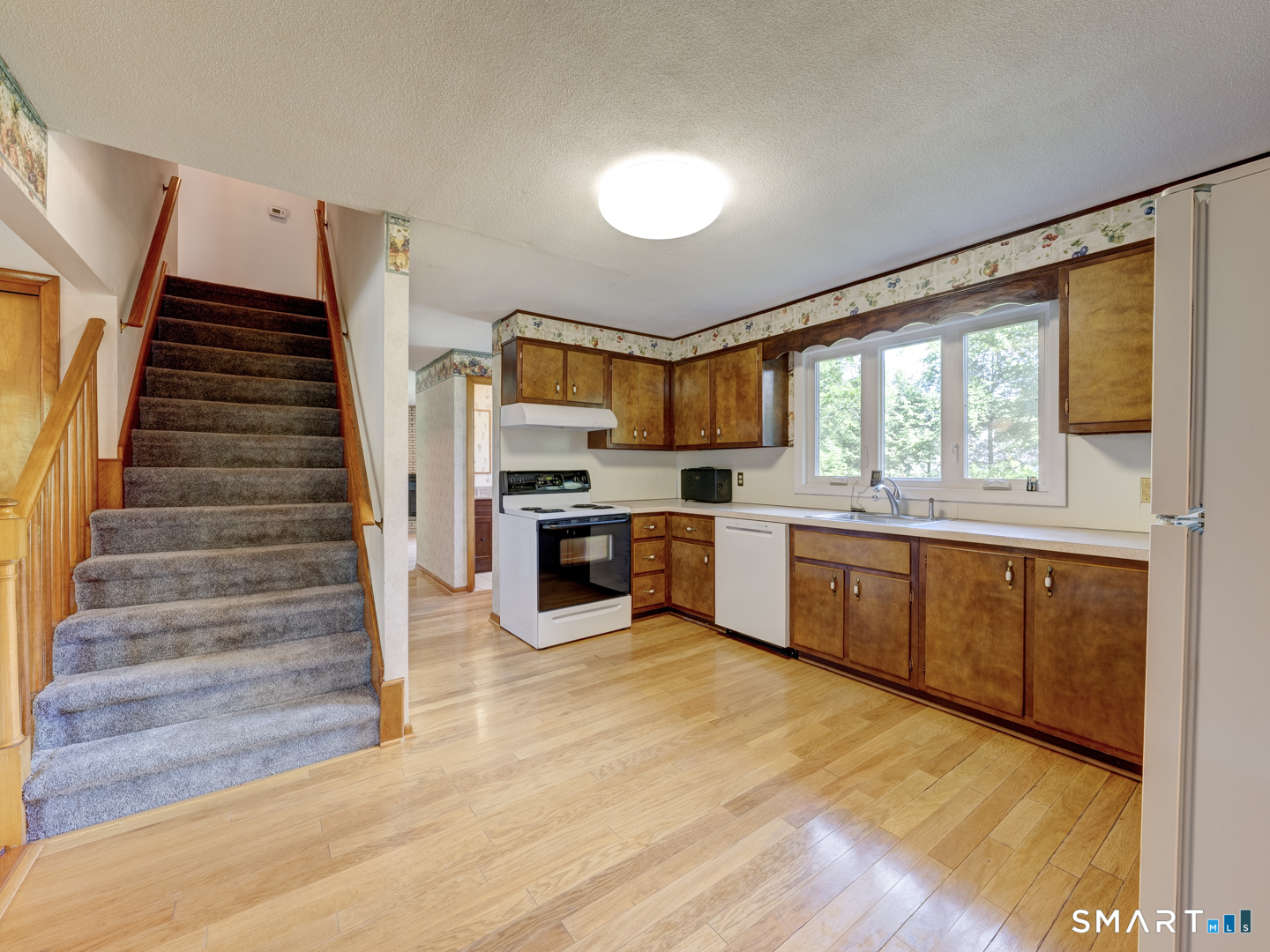 63 Chamberlain Street Torrington, CT 06790 - Photo 14 of 39