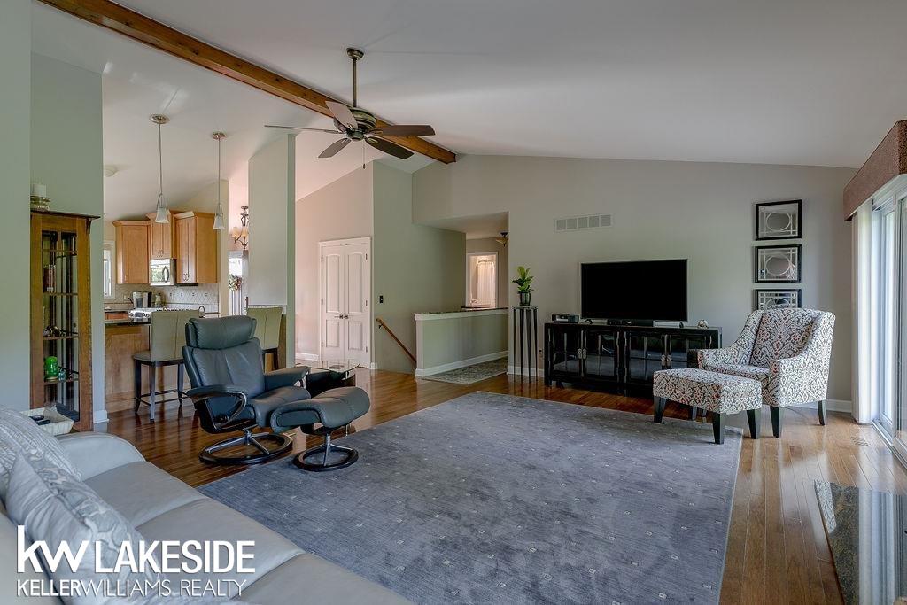 2028 Highsplint Drive Rochester Hills, MI 48307 - Photo 18 of 53