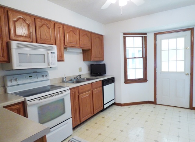 1843 Harvard Road Waynesboro, VA 22980 - Photo 11 of 34 Gallery Image 11