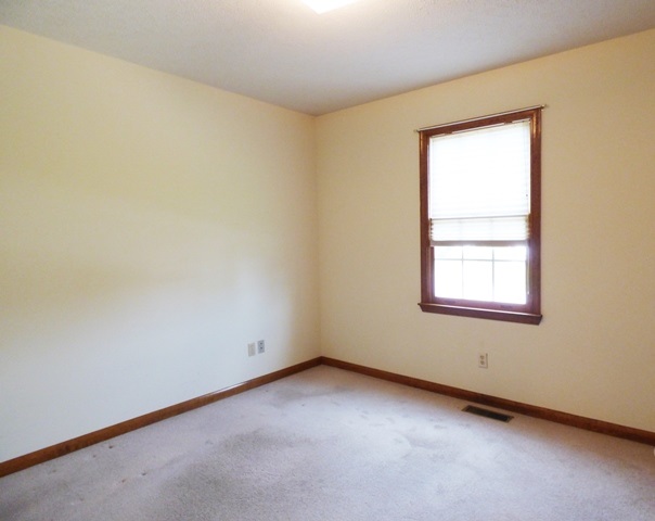 1843 Harvard Road Waynesboro, VA 22980 - Photo 12 of 34 Gallery Image 12