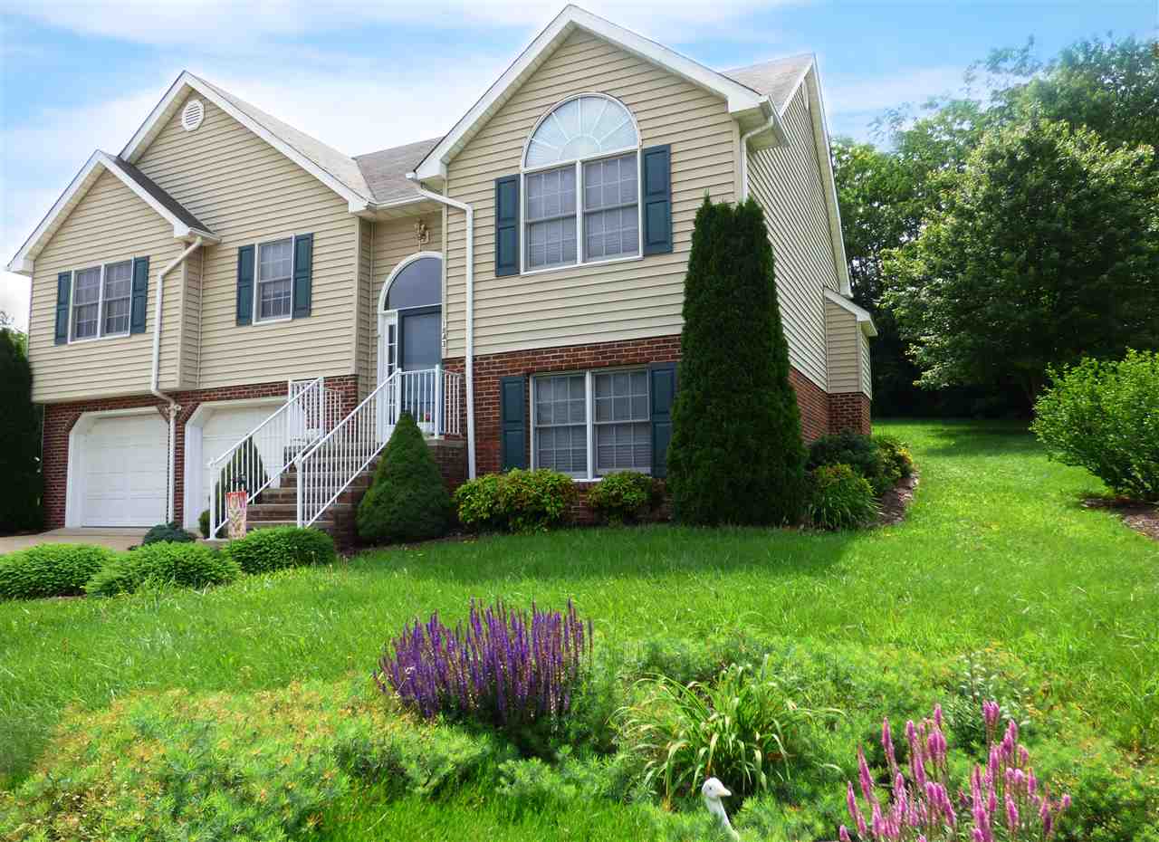 1843 Harvard Road Waynesboro, VA 22980 - Photo 3 of 34 Gallery Image 3