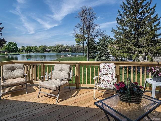 7176 Hatchery Road Waterford, MI 48327 - Photo 15 of 61 14_42.jpg