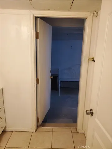 a view of a livingroom with furniture