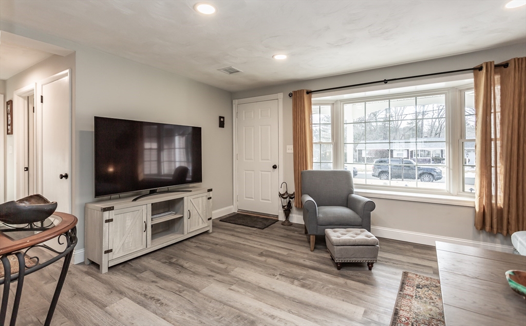 128 Edward Road Raynham, MA 02767 - Photo 5 of 20 Gallery Image 5