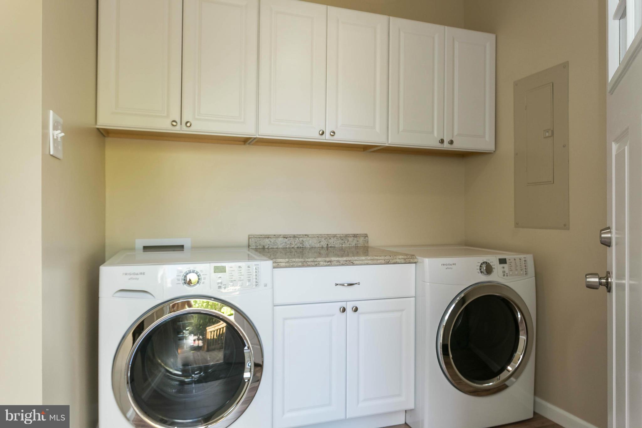 207 South Reymann Street Ranson, WV 25438 - Photo 14 of 24 a utility room with dryer and washer