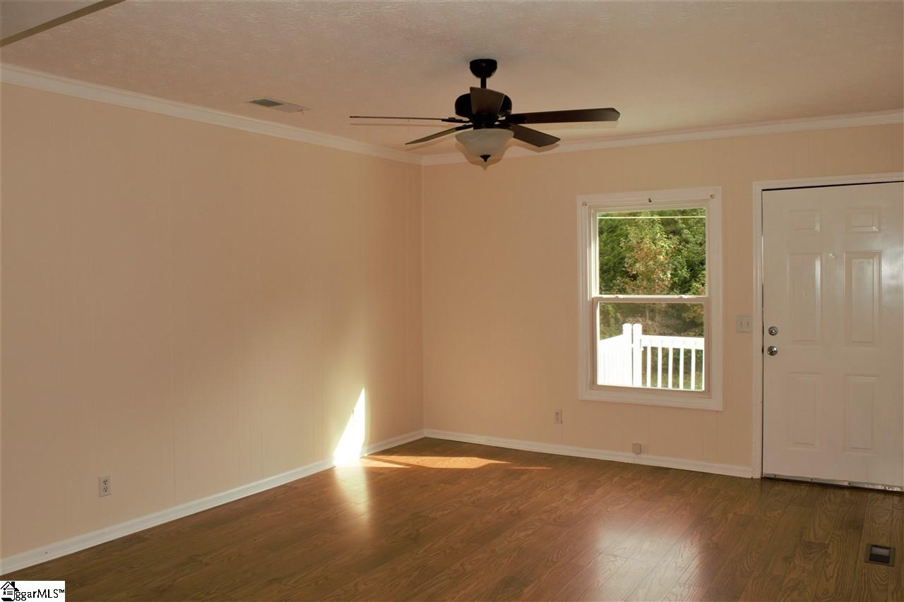 1460 Lenhardt Road Easley, SC 29640 - Photo 3 of 12