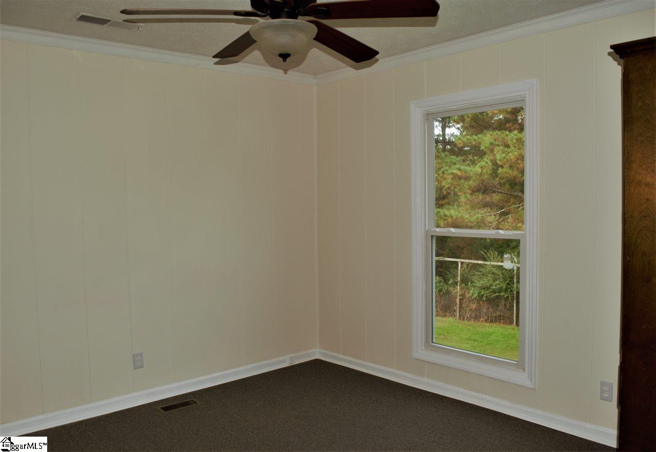 1460 Lenhardt Road Easley, SC 29640 - Photo 8 of 12 back room