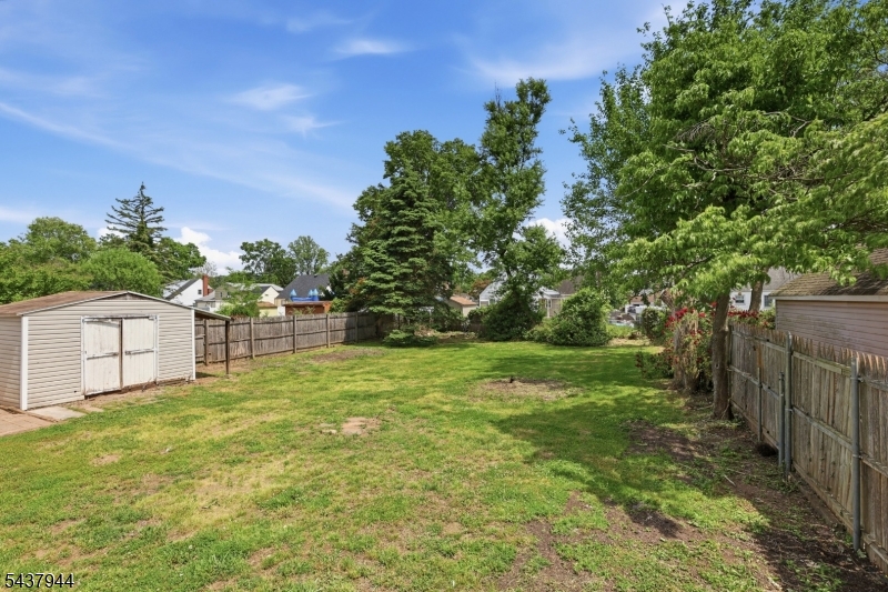 641 Greenbrook Road North Plainfield, NJ 07063 - Photo 34 of 36