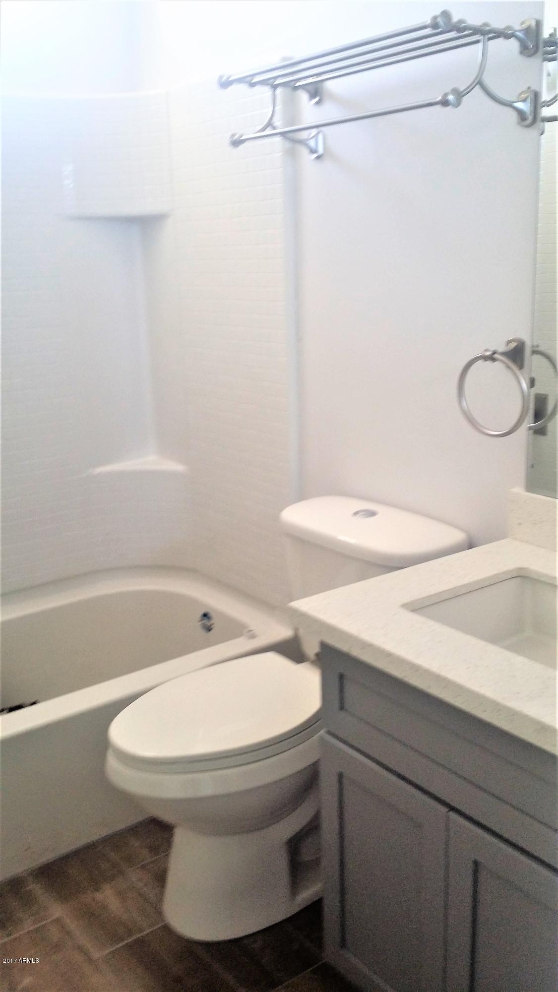 1341 East Polk Street, Unit 103 Phoenix, AZ 85006 - Photo 9 of 17 Upstairs Full Bath