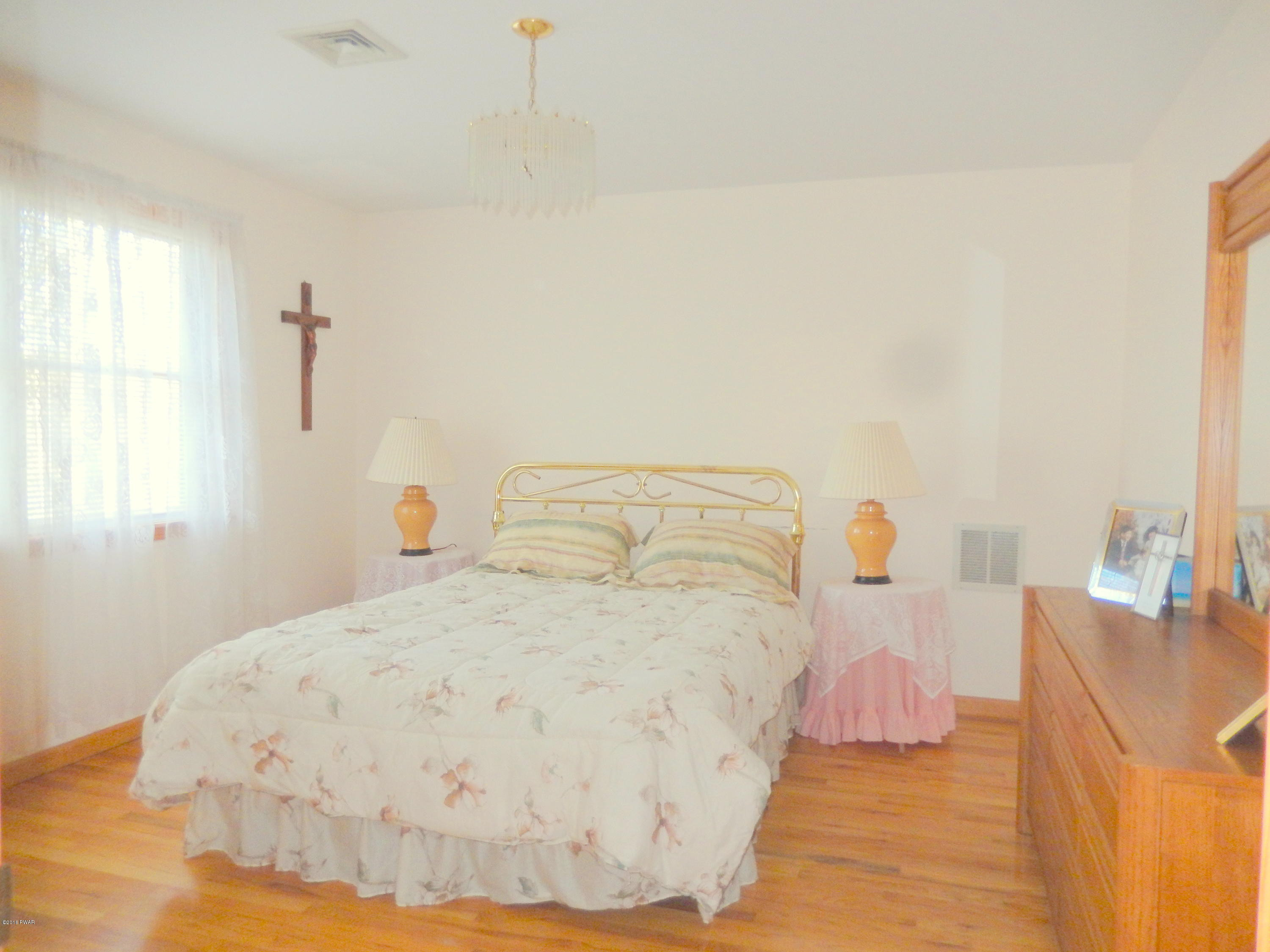 108 Timber Ridge Drive Newfoundland, PA 18445 - Photo 25 of 57 10