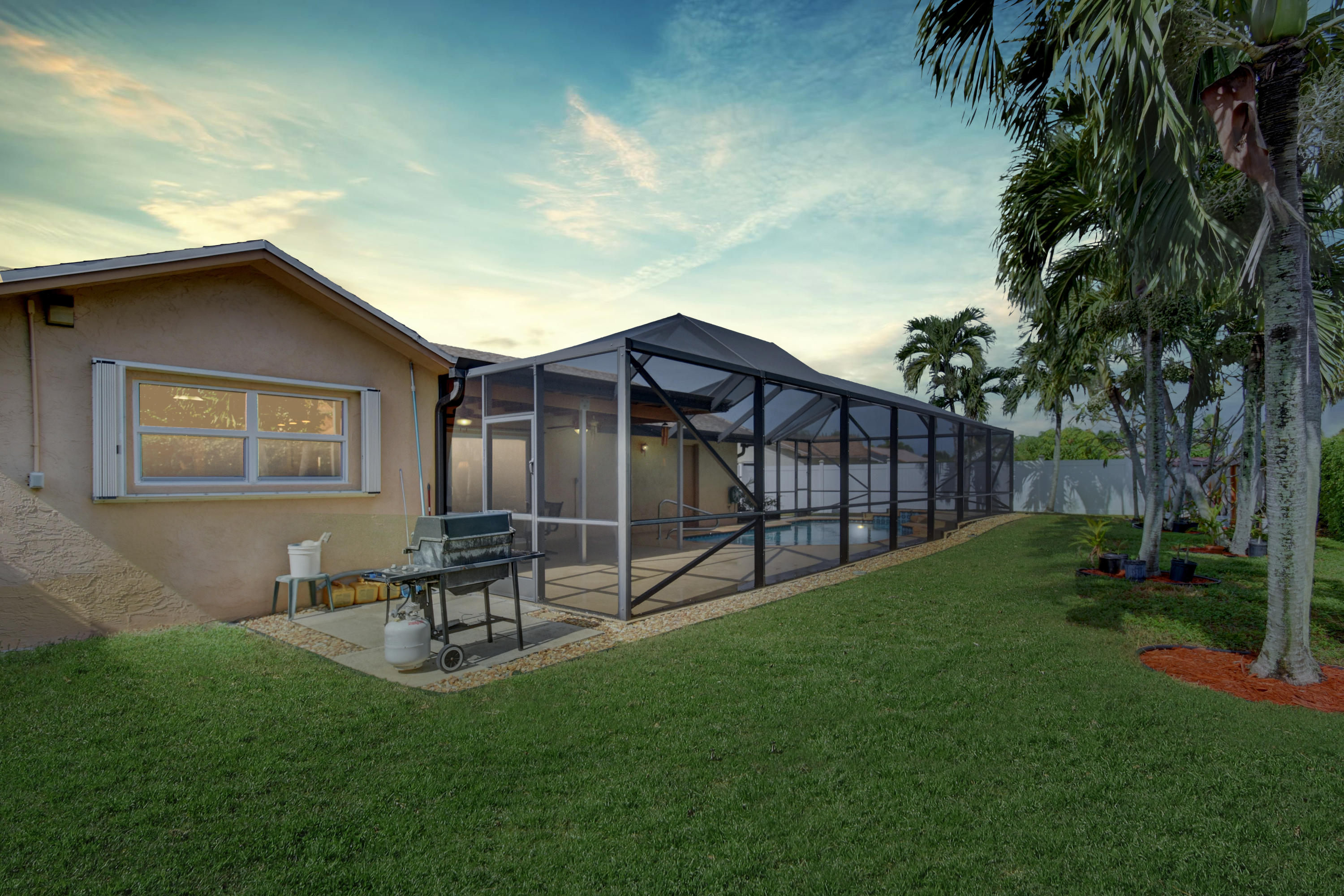 23034 Southwest 53rd Avenue Boca Raton, FL 33433 - Photo 11 of 48 Fun Twilight