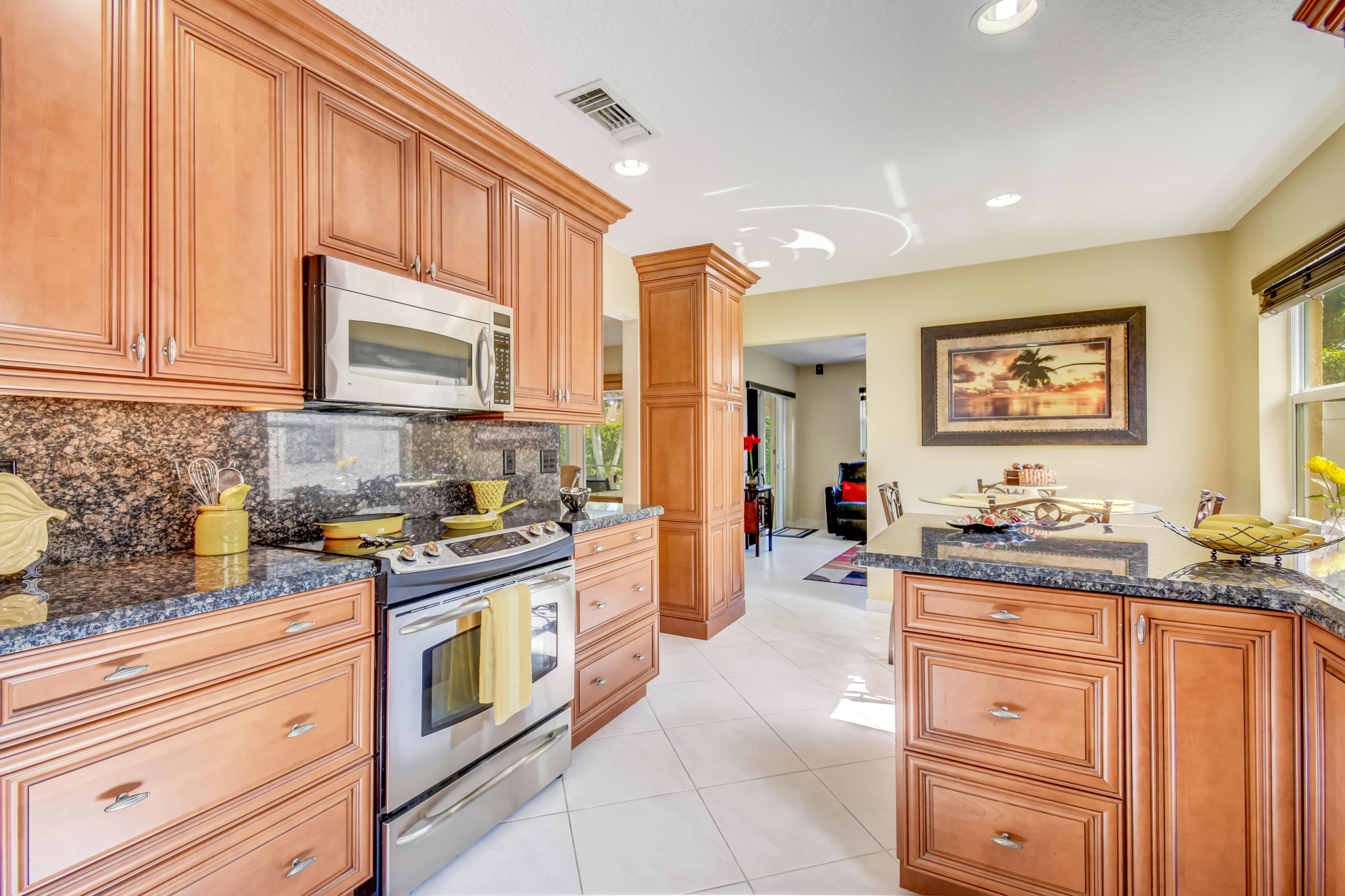23034 Southwest 53rd Avenue Boca Raton, FL 33433 - Photo 23 of 48 GE Stainless Appliances