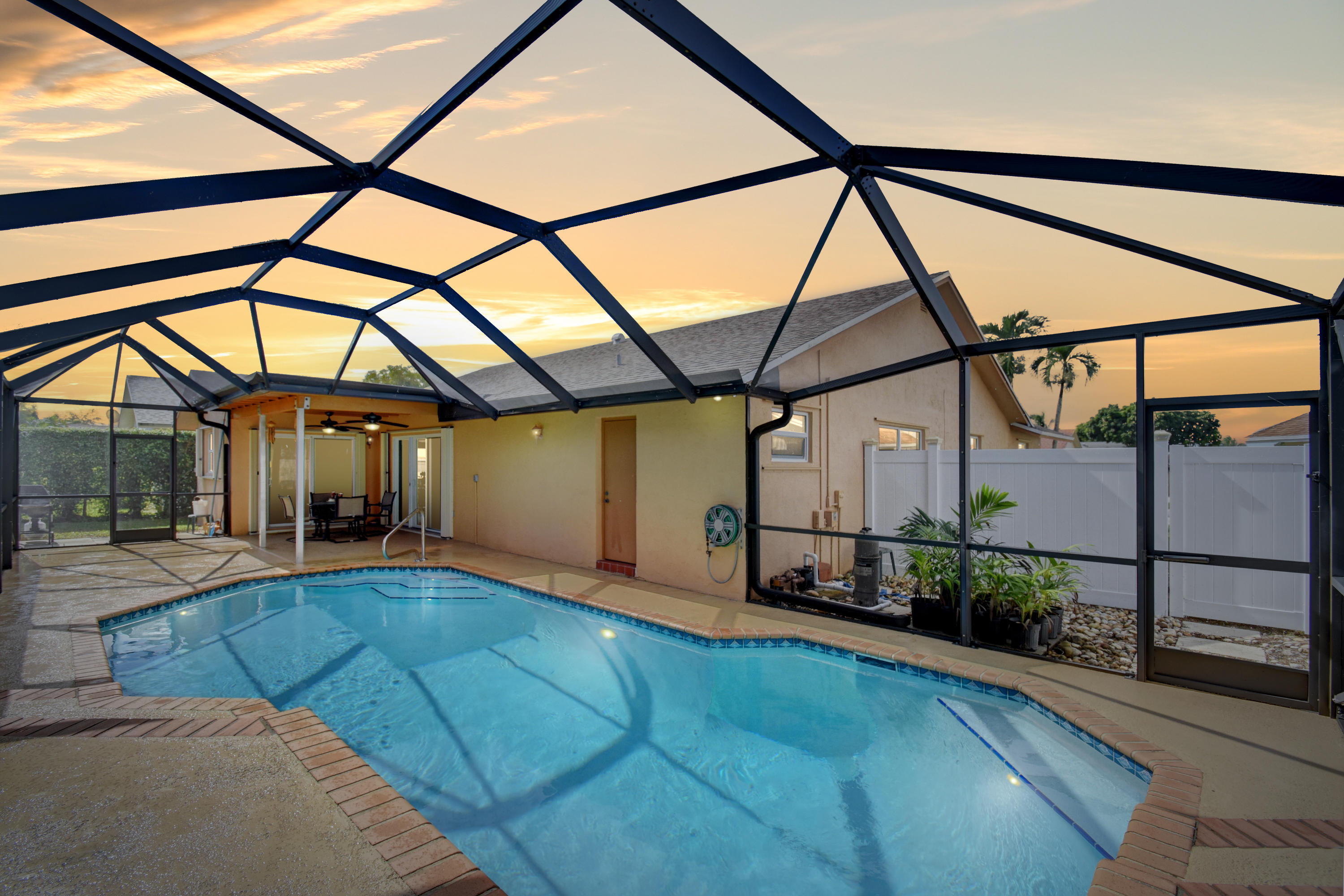 23034 Southwest 53rd Avenue Boca Raton, FL 33433 - Photo 9 of 48 Twilight Pool